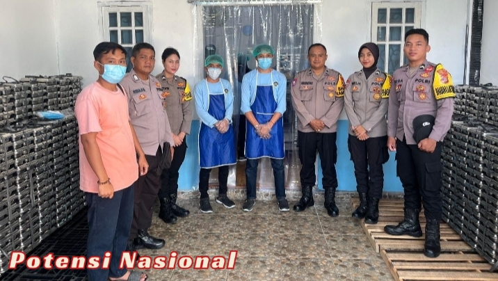Pastikan Pendistribusian MBG Berjalan Lancar, Polsek Pesisir Tengah Laksanakan Monitoring Di Lapangan