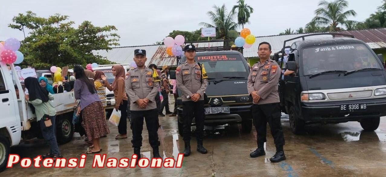 Polsek Pesisir Selatan Amankan Karnaval dan Pawai Hari Pahlawan di Yayasan Raudhatul Ulum