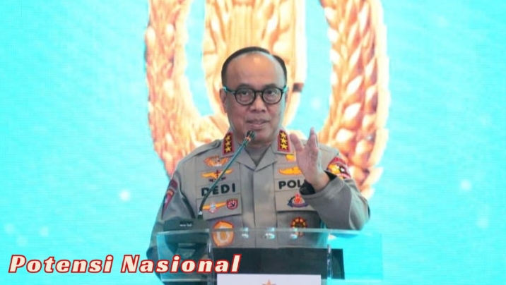 Wakapolri Komjen Dedi Prasetyo Terima Penghargaan Kepemimpinan Publik dari Fakultas Hukum Universitas Brawijaya