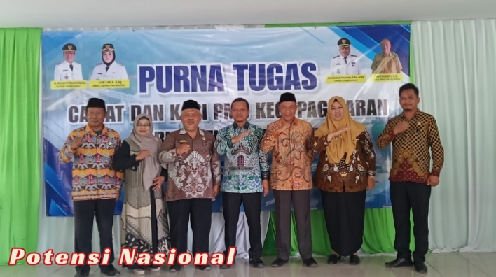 Pisah Sambut Camat dan Kasi PMD Kecamatan Pagelaran Berlangsung Khidmat, Bupati Sampaikan Apresiasi