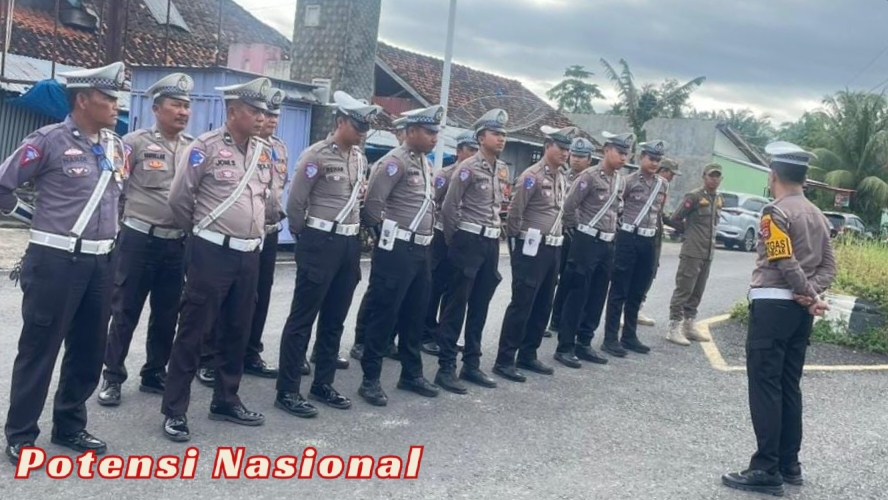 OPS Zebra Krakatau 2025, Sat Lantas Polres Pesisir Barat Gelar Apel Kesiapan PAM Rawan Pagi