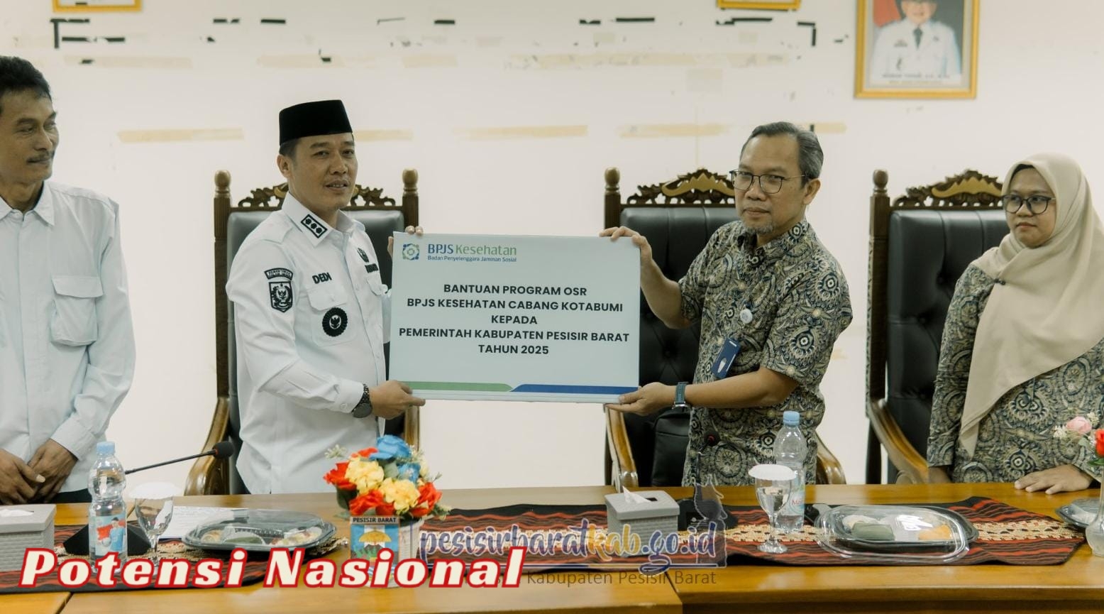 Bupati Dedi Irawan Hadiri Penyerahan Program OSR BPJS Kesehatan Cabang Kotabumi