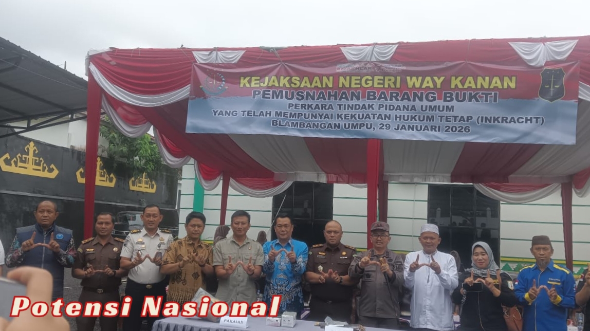Kejari Way Kanan Musnahkan Barang Bukti 14 Perkara Inkracht, Mayoritas Kasus Narkotika
