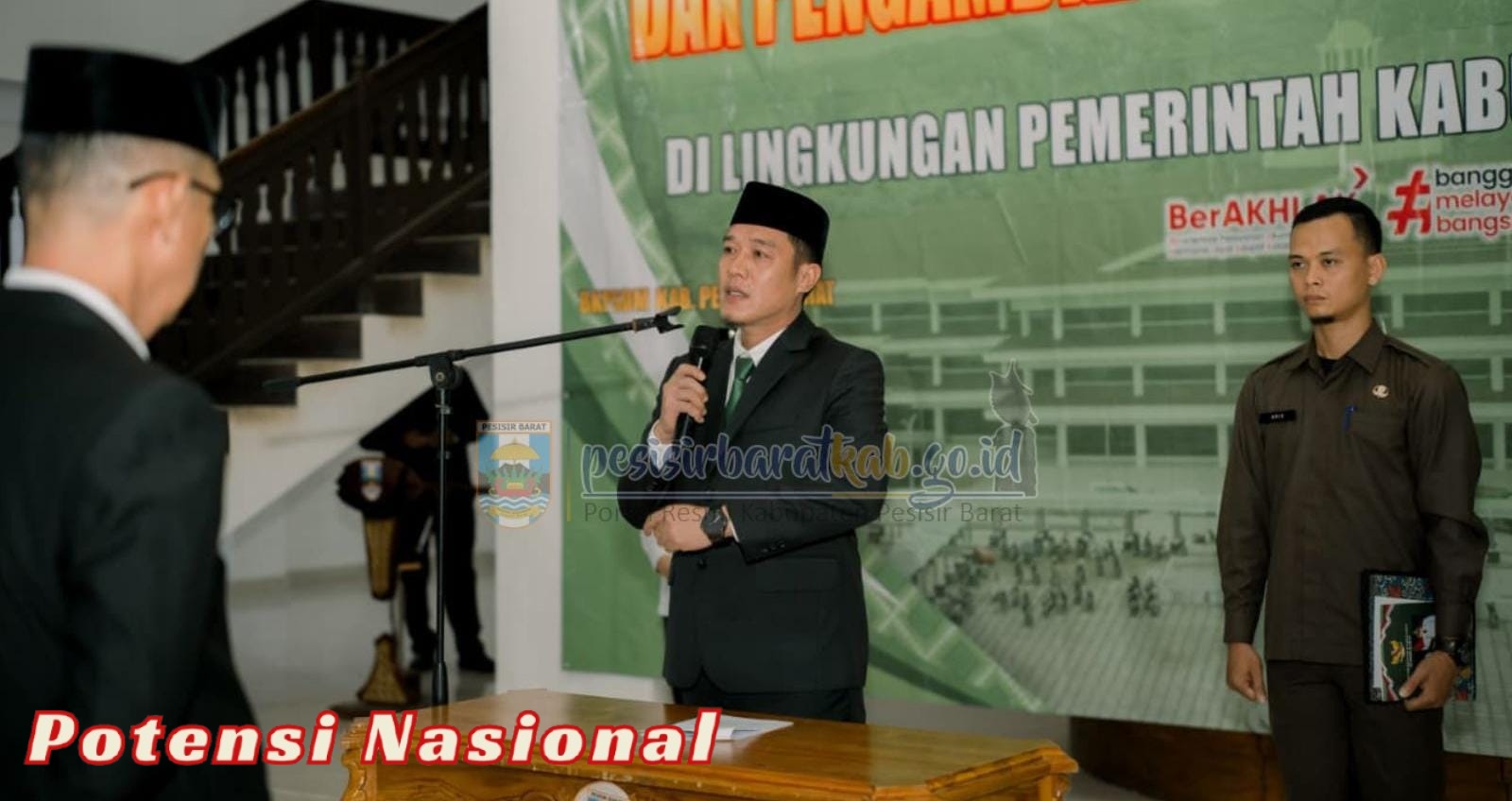Bupati Dedi Irawan Lantik Sejumlah Pejabat di Lingkungan Pemkab Pesibar