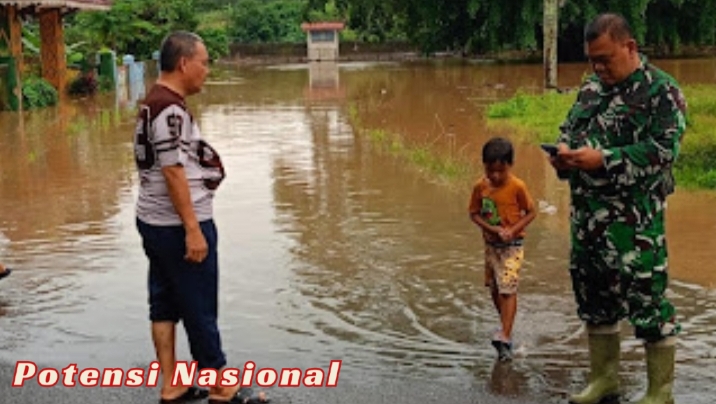 Debit Sungai Meluap, Rumah Warga Negeri Agung Mulai Tergenang