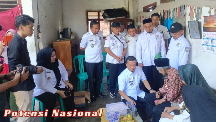 Respon Cepat Pemerintah, Bupati dan Wabup Pringsewu Tinjau Rumah Warga Tertimpa Musibah di Pekon Sukaratu
