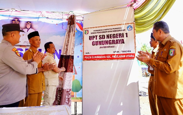 Bupati Pringsewu Resmikan UPT SDN 1 Gunung Raya