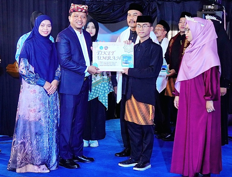 Bupati Pringsewu Hadiri Haflatut Takhrij Wattahfizh IMBoS