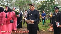 Polda Lampung Berduka: Kapolda Hadiri Upacara Pemakaman Bripka Anumerta Arya Supena yang Gugur Dalam Tugas
