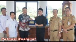 Bupati Pesibar Dedi Irawan Terima Audiensi Perum Bulog Cabang Lampung Utara