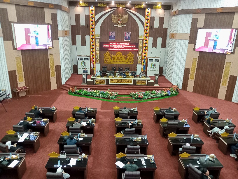 Bupati Pringsewu Sampaikan Ranperda Pertanggungjawaban Pelaksanaan APBD 2O25