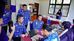 Bupati Pringsewu Tinjau Pelaksanaan Cek Kesehatan Gratis Di Puskesmas Pringsewu