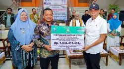 Kunjungi Pringsewu, Wakil Menteri Sosial RI Serahkan Bantuan ATENSI
