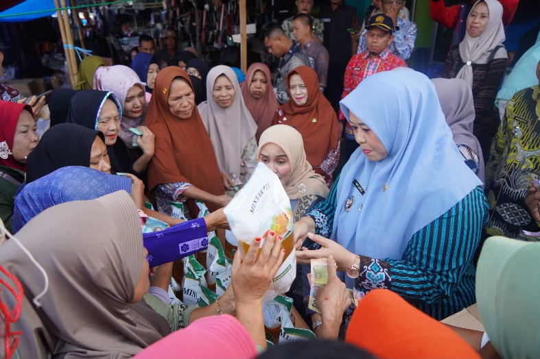 Dibuka Wabup, Pemkab Pringsewu Dan Disperindag Lampung Adakan Gerakan Serentak Penetrasi Pasar