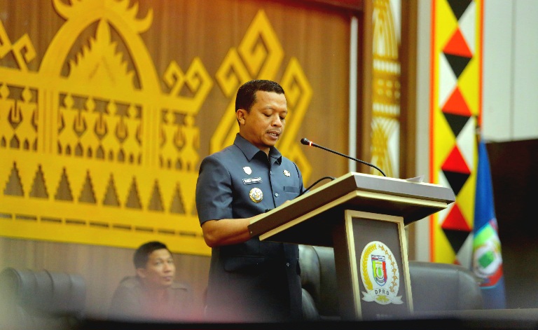 Bupati Pringsewu Jawab Pemandangan Umum Fraksi DPRD Terkait Ranperda Pertanggungjawaban APBD 2O25