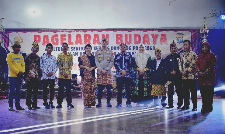 Bupati Pringsewu Apresiasi Akulturasi Seni Kuda Kepang Dengan Budaya Lampung