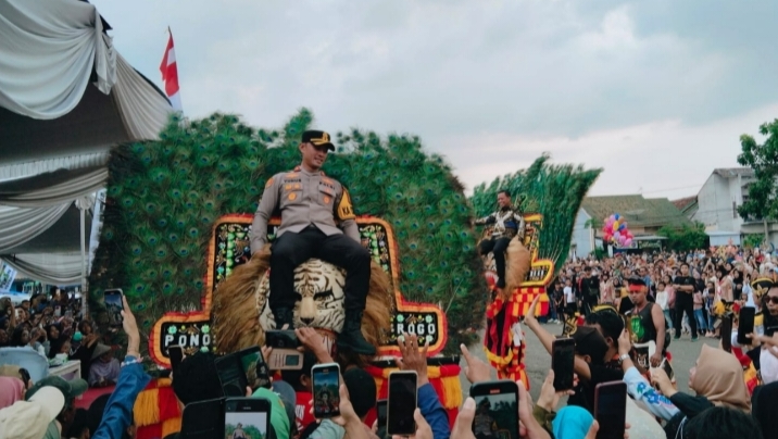 Hari Bhayangkara ke-80, Polres Pringsewu Gelar Pagelaran Budaya Akbar dan Luncurkan Kesenian Kuda Siger