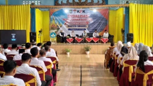 KPK Hadir, Ratusan Kepala Sekolah SMA dan SMK se Lampung Ikut Sosialisasi Anti Korupsi