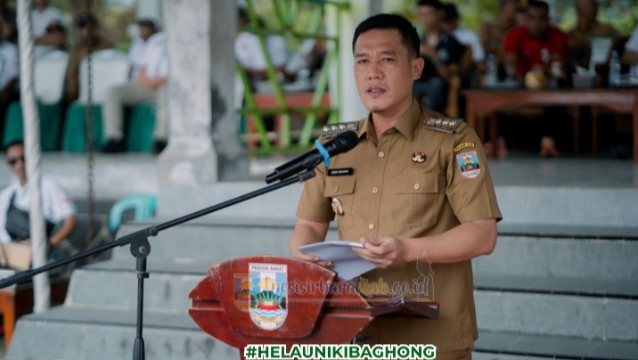 Bupati Dedi Irawan Resmi Buka Turnamen Sepak Bola Bupati Cup II Kabupaten Pesisir Barat Tahun 2026   