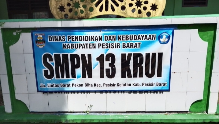 Diduga Pungli Buku LKS di SMP Negeri 13 Krui, Wali Murid Minta Inspektorat Audit Penggunaan Dana BOS