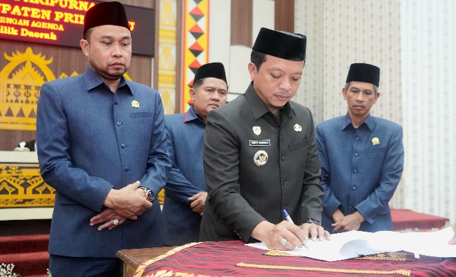 Ranperda Pertanggungjawaban Pelaksanaan APBD Kabupaten Pringsewu 2025 Disetujui 