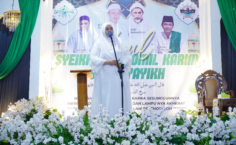 Wabup Pringsewu Sampaikan Pesan Moral Pada Acara Haul Syeikh Busthomil Karim