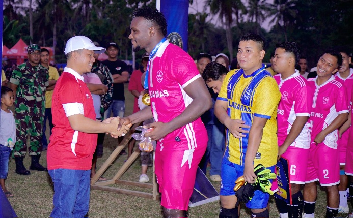Bupati Pringsewu Resmi Tutup Turnamen Sepakbola Bina Karya Cup 2026