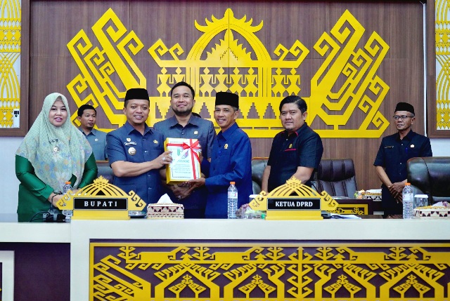 Bupati Pringsewu Sampaikan Perubahan KUA-PPAS 2026