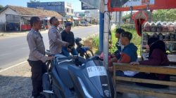 Polres Way Kanan Sambangi Loket Bus, Polisi Berikan Imbauan Kamtibmas dan Call Center 110