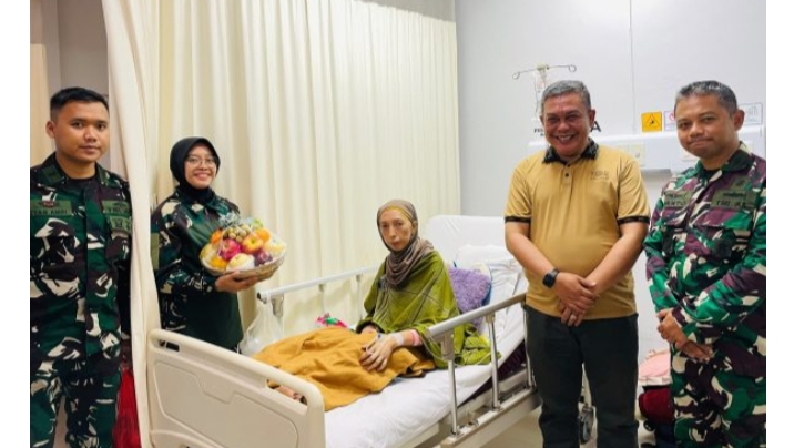 Tak Tinggalkan Anggota, Danlanal Lampung Sambangi Keluarga Prajurit yang Diuji Penyakit Kanker