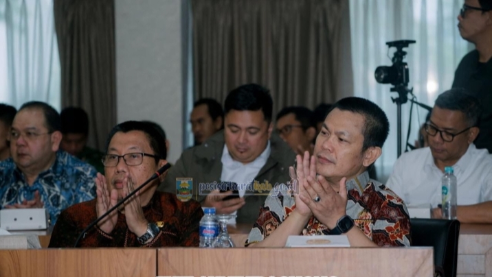 Sekda Pesibar Hadiri Kunjungan PPN/BAPPENAS RI, Bahas Arah Pembangunan Daerah Ke Depan   
