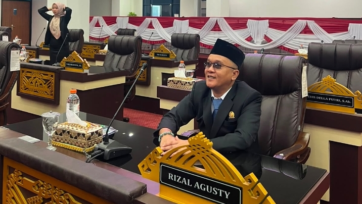 Rizal Agusty Bantah Tertidur Saat Rapat Paripurna: Saya Sedang Dengarkan Voice Note Anak yang Ikuti Jamnas di Cibubur