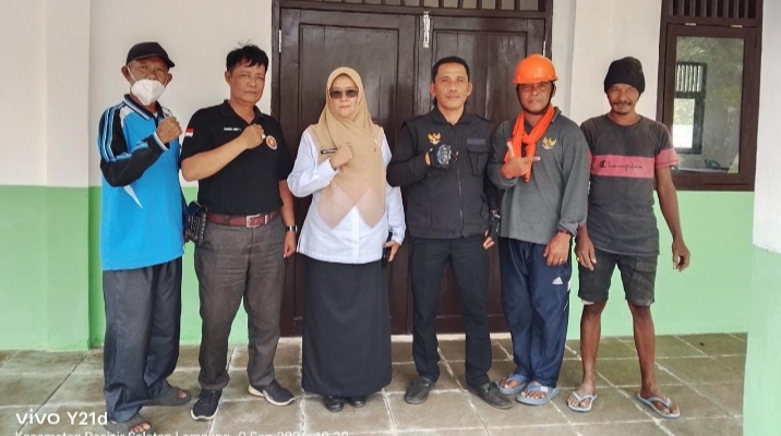 Revitalisasi SMPN 13 Krui Capai 90 Persen, Warga Apresiasi Kepemimpinan Kepala Sekolah