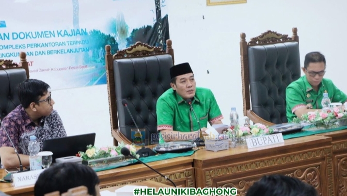 Perkantoran Pesisir Barat Akan Di Kembangkan Lebih Modern Dan Ramah Lingkungan,Ini Arahan Bupati Dedi Irawan. 