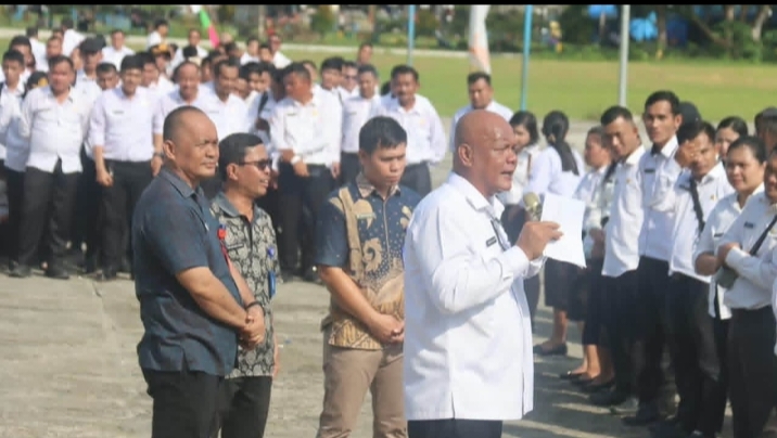 Bupati Nias Utara Serahkan 1.976 SK Perpanjangan PPPK Penuh Waktu dan Paruh Waktu Tahun 2026