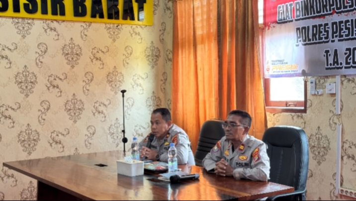 Waka Polres Kompol Sugeng Sumanto Buka Pembinaan Polsus, Sat Binmas Polres Pesisir Barat Perkuat Sinergi