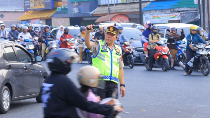 Polisi Hadir untuk Masyarakat, Kapolda dan Wakapolda Lampung Turun ke Jalan